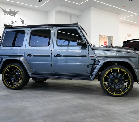 Gris Mercedes Benz G Class Brabus 2024