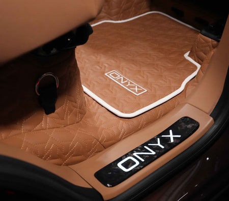 Braun Mercedes Benz G63 AMG 2022