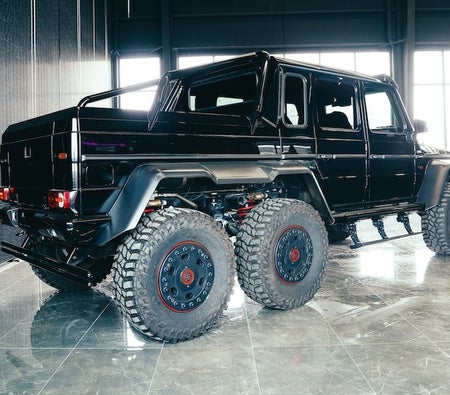 Black Mercedes Benz G63 AMG 2016