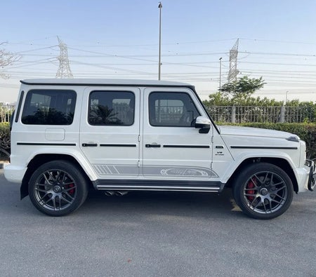 Weiß Mercedes Benz G63 AMG 2019