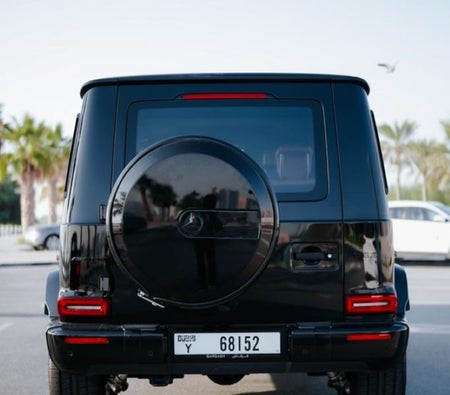 Black Mercedes Benz G63 AMG 2022