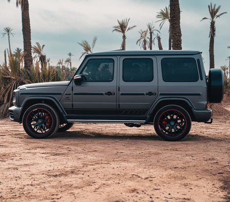 Schwarz Mercedes Benz G63-AMG 2023