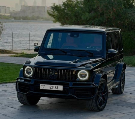 Negro Mercedes Benz G63 AMG 2023