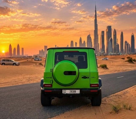 Green Mercedes Benz G63 AMG 2024