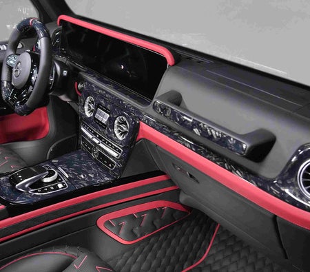 Negro Mercedes Benz G63 AMG 2024