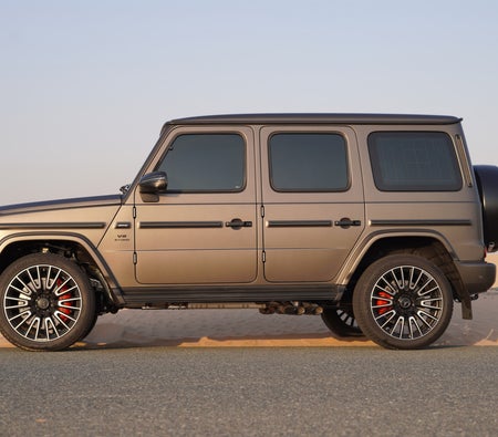 Mercedes Benz G63 AMG 2025