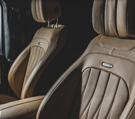 Mercedes Benz G63 AMG 2025, photo 3 of 4