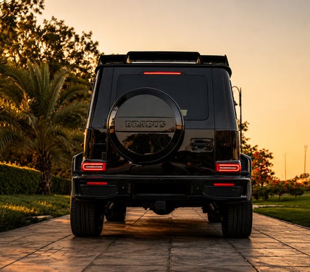 Vert foncé Mercedes Benz G63 AMG 2025