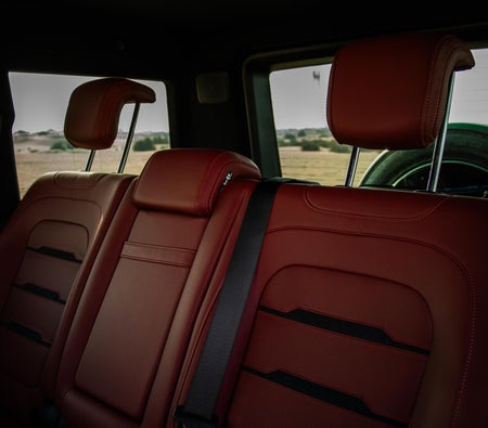 Mercedes Benz G63 AMG 2025, photo 4 of 4