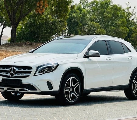 Mercedes Benz GLA 250 2018, photo 2 of 4