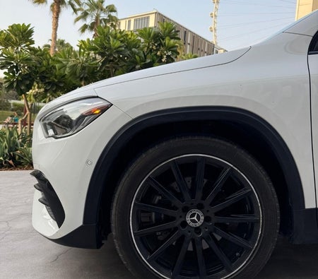 Mercedes Benz GLA 2021, photo 4 of 4