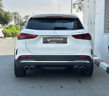 Mercedes Benz AMG A45 2021, photo 4 of 4