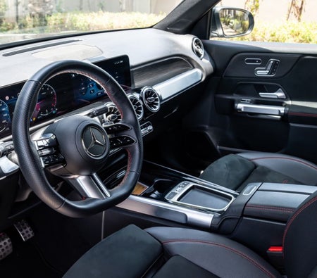 Schwarz Mercedes Benz GLB 200 2026