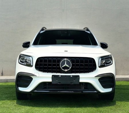 Mercedes Benz GLB 250 2020, photo 2 of 4