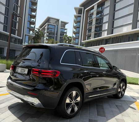 Mercedes Benz GLB 250 2024, photo 3 of 4