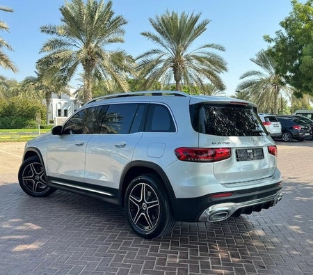 Silver Mercedes Benz GLB 250 4MATIC 2020