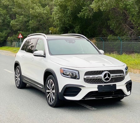 Mercedes Benz GLB 2021, photo 3 of 4