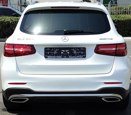 White Mercedes Benz GLC 250 AMG 2018