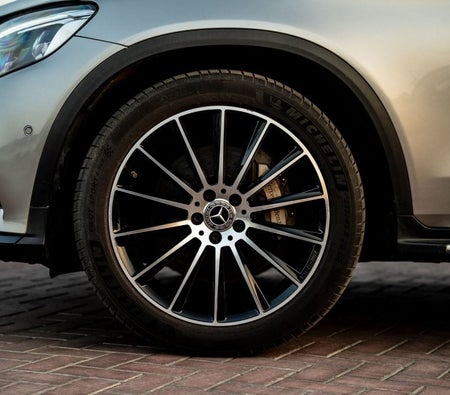 Mercedes Benz GLC 250 2019, photo 3 of 4