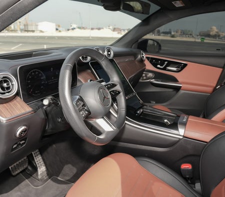 White Mercedes Benz GLC 300 4MATIC 2025