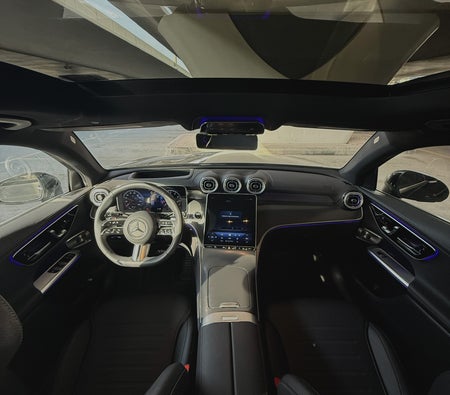 Mercedes Benz GLC 300 2025