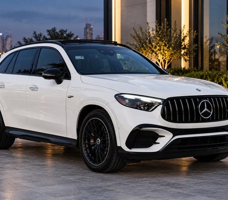 White Mercedes Benz GLC 43 2024 White Mercedes Benz GLC 43 2024
