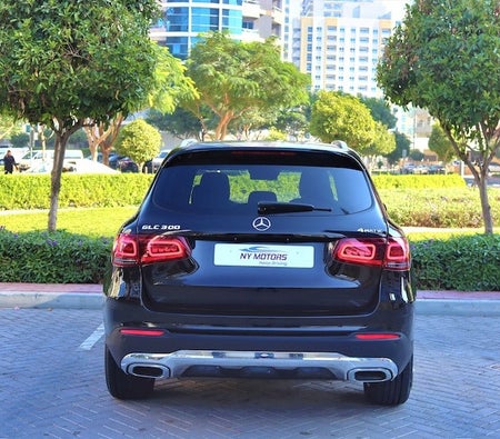 Noir Mercedes Benz GLC 300 2021