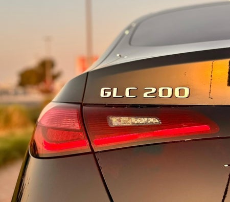 Black Mercedes Benz GLC 200 2024