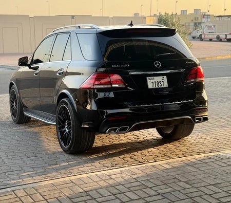 Black Mercedes Benz GLE 350 2018