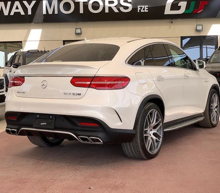White Mercedes Benz AMG GLE 63 2017