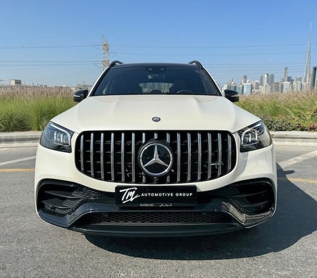 White Mercedes Benz AMG GLS 63 2024
