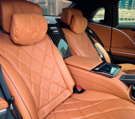Mercedes Benz Maybach S680 2022