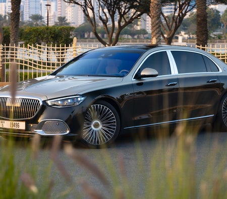 Mercedes Benz Maybach S680 2024