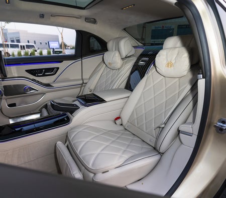 Mercedes Benz Maybach S680 2024