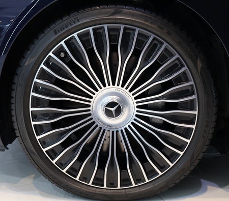 Mercedes Benz Maybach S680 2024, photo 4 of 4