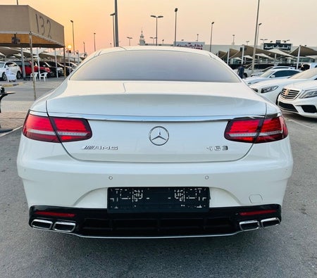White Mercedes Benz S63 AMG 2015