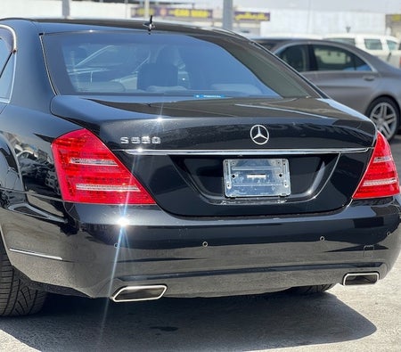 Black Mercedes Benz S550 2010