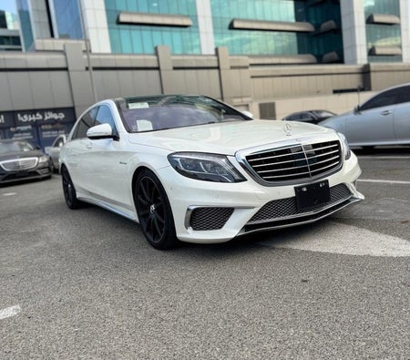 Mercedes Benz S63 AMG 2015, photo 3 of 4