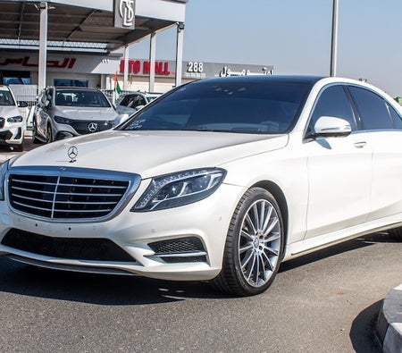 White Mercedes Benz S550 2016