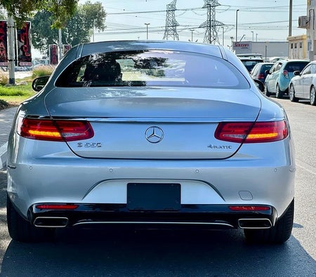 D'argento Mercedes Benz S 2016