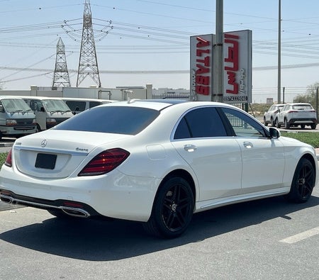 White Mercedes Benz S560 2018