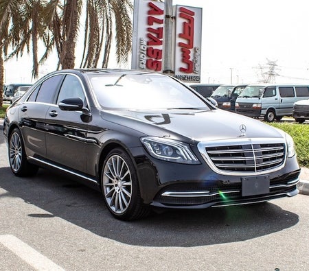 Black Mercedes Benz S400 2019