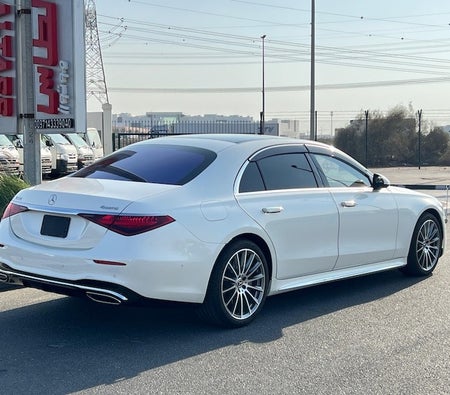 Weiß Mercedes Benz S580 2022