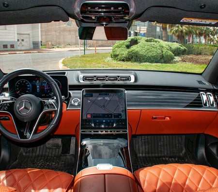 Black Mercedes Benz S350 D 2023