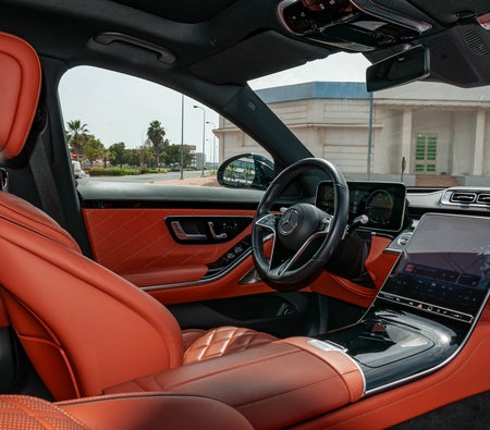 Black Mercedes Benz S350 D 2023