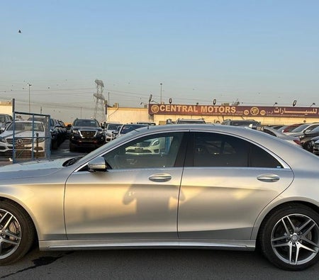 Silver Mercedes Benz S400 2017