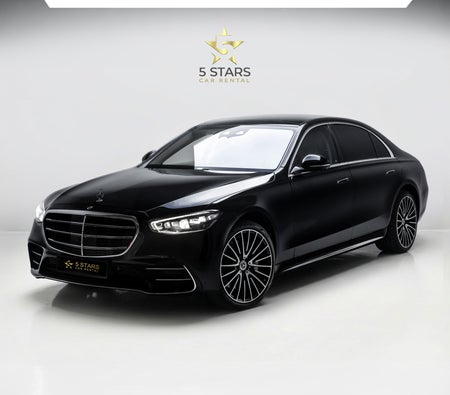 Black Mercedes Benz S500 2024 Black Mercedes Benz S500 2024