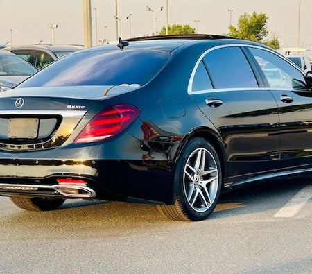 Black Mercedes Benz S560 4Matic 2017