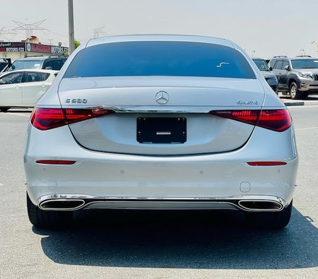 Silver Mercedes Benz S580 4Matic 2022