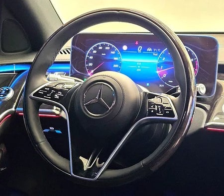 Mercedes Benz S580 4Matic 2025, photo 3 of 4